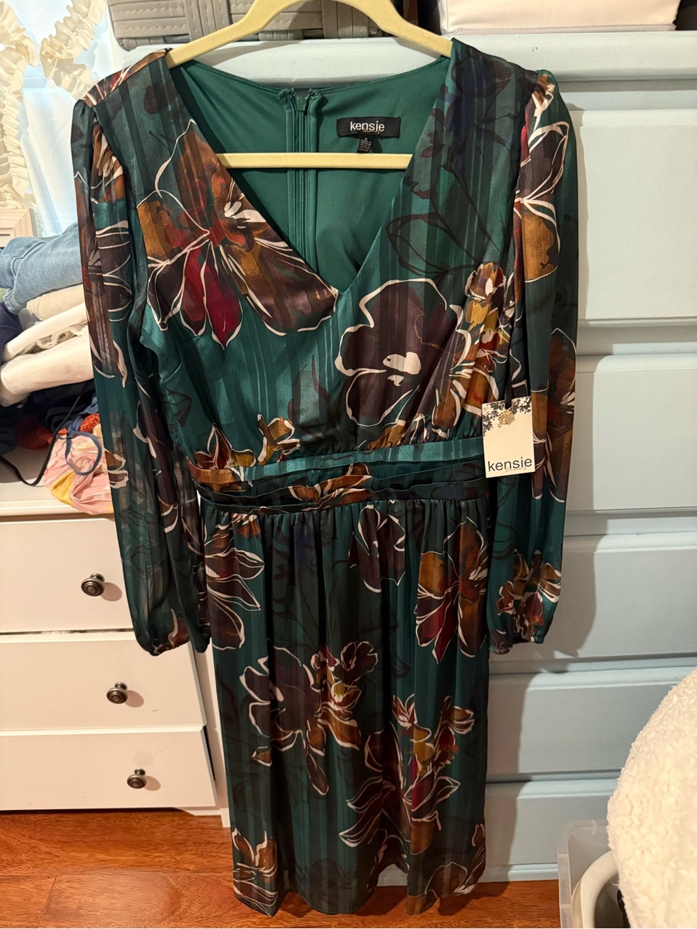 Kensie Teal Floral V-Neck Long Sleeve Midi Dress